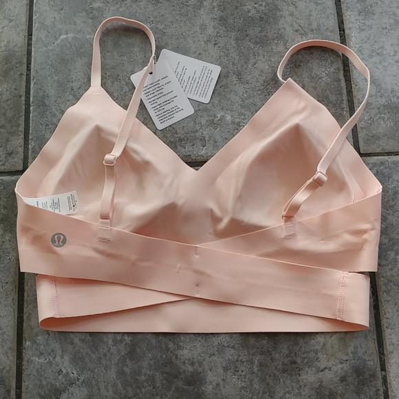 NWT Lululemon Happy Warrior Bra - Picture 4 of 6
